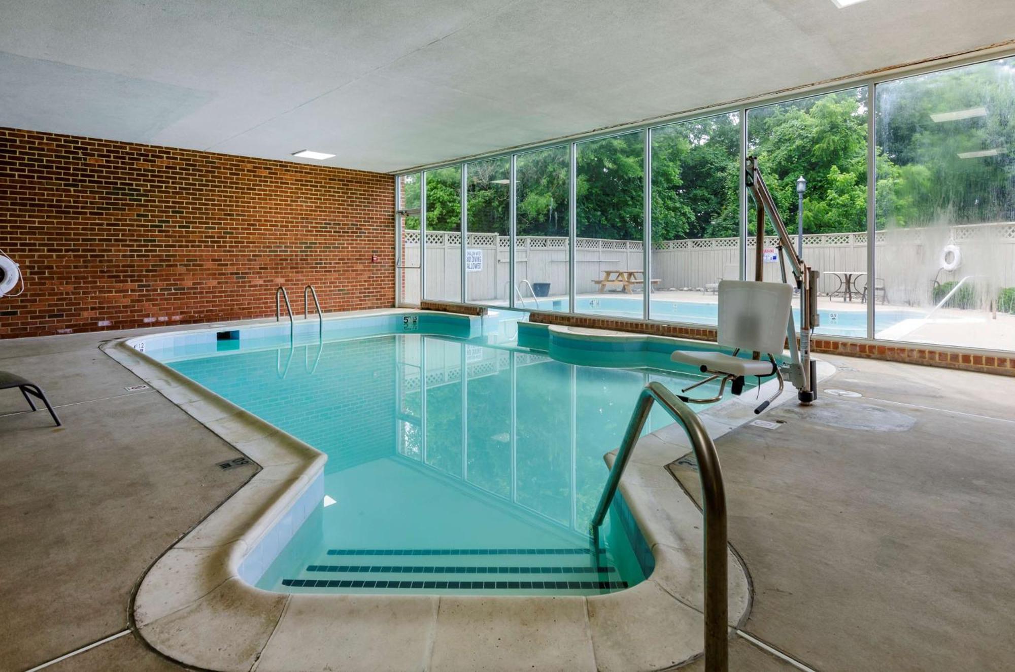 Best Western Plus Inn At Hunt Ridge Lexington Dış mekan fotoğraf
